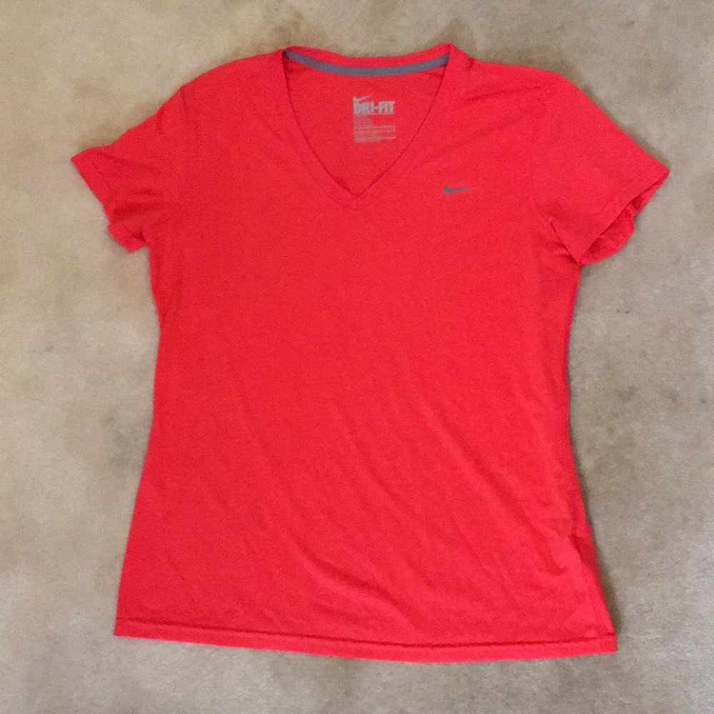 Nike Dri-fit shortsleeved top